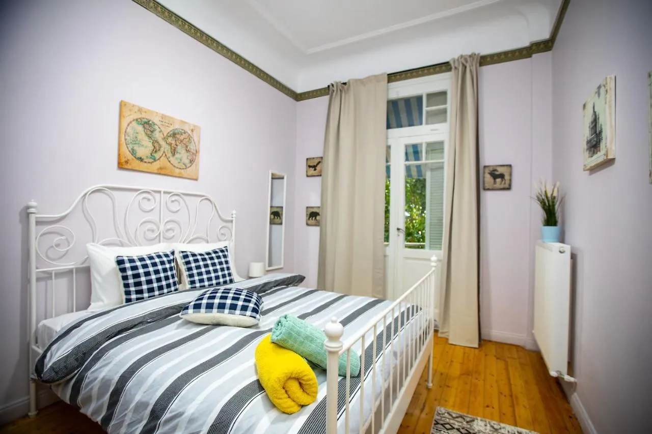 Ministry Mansion Apartment Thessaloniki